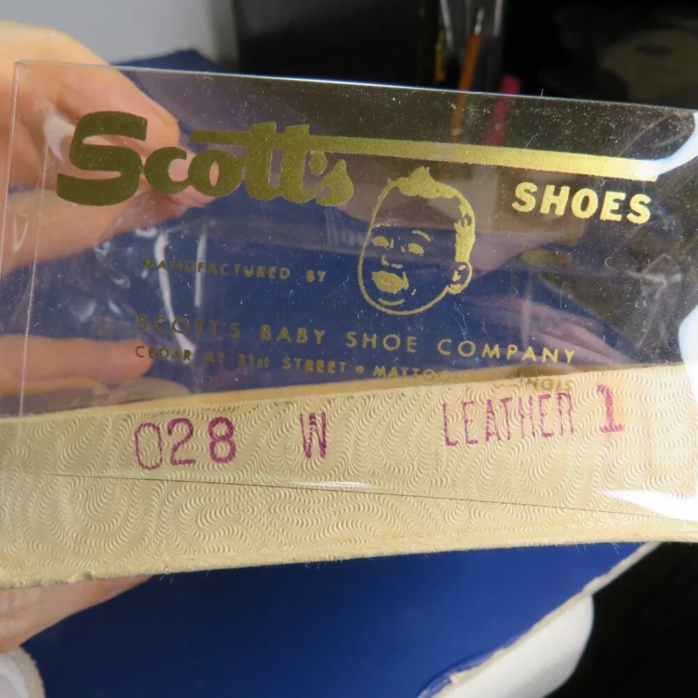 Baby Vintage White Leather Baby Shoes Scott's Shoes size 28W with original box